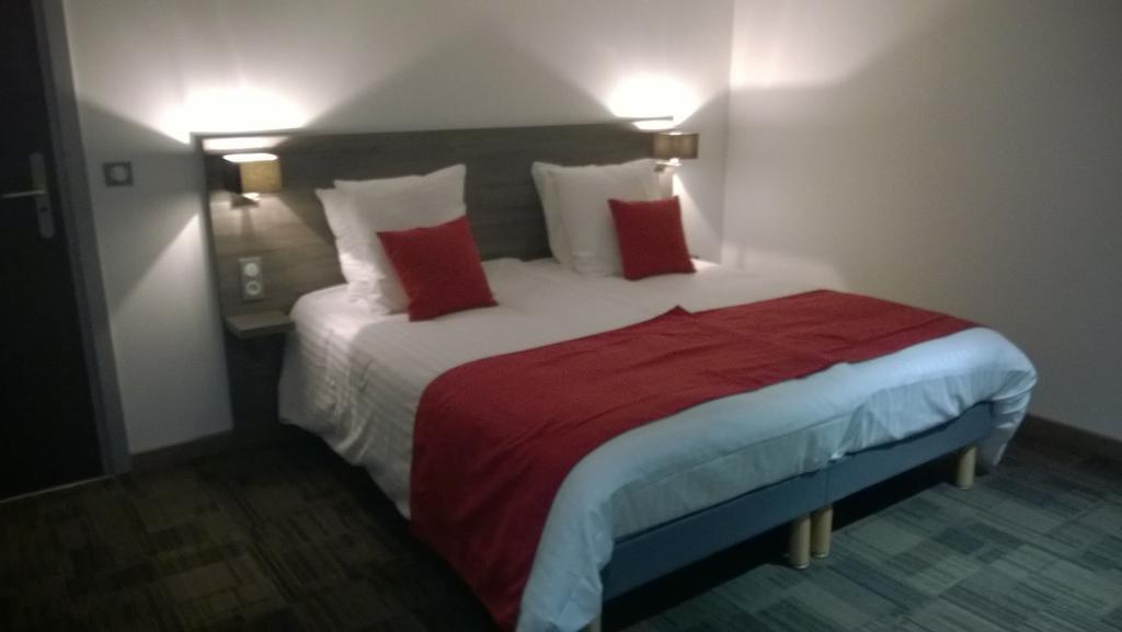 Cour Du Tonnelier Hotel Bouxwiller  Szoba fotó
